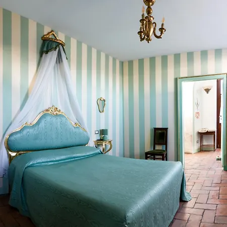 Agriturismo Castello Beccaria Pieve del Cairo Exterior photo